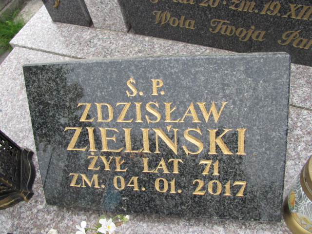 Zdzisław Zieliński 1945 Tuszyn - Grobonet - Wyszukiwarka osób pochowanych